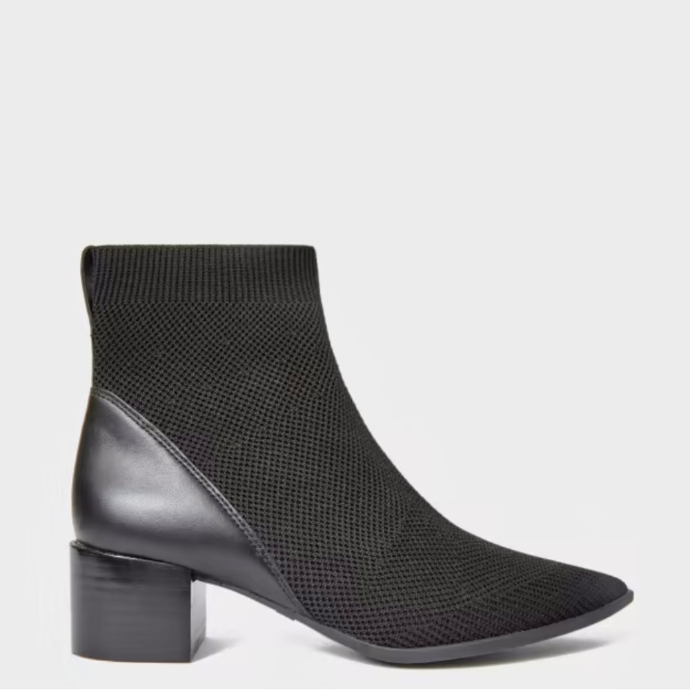 Everlane the Boss boot in knit. 🖤🔥